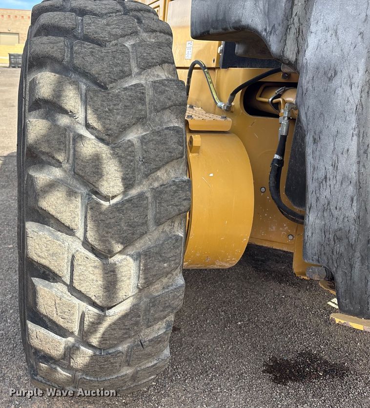 image for item EC8005 2019 Caterpillar 140M3 motor grader