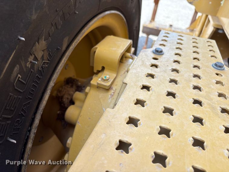 image for item EC8005 2019 Caterpillar 140M3 motor grader