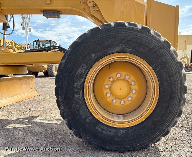 image for item EC8005 2019 Caterpillar 140M3 motor grader