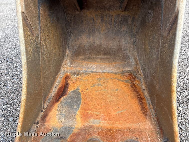 image for item EC8006 2020 Caterpillar 420F2 backhoe