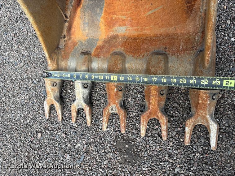 image for item EC8006 2020 Caterpillar 420F2 backhoe