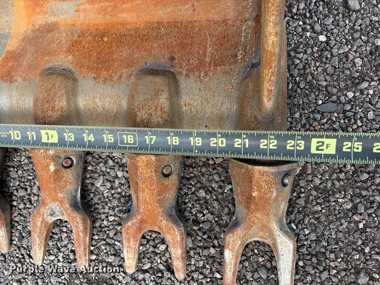 image for item EC8006 2020 Caterpillar 420F2 backhoe