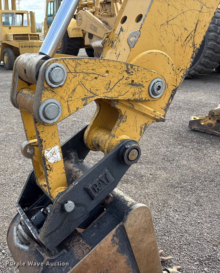 image for item EC8006 2020 Caterpillar 420F2 backhoe