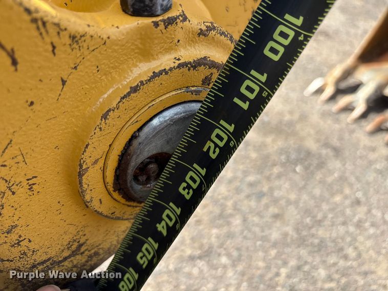 image for item EC8006 2020 Caterpillar 420F2 backhoe