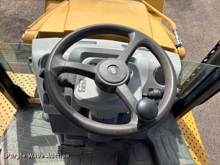 image for item EC8006 2020 Caterpillar 420F2 backhoe