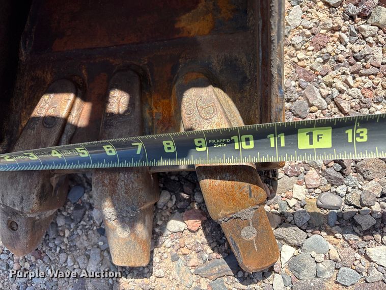 image for item EC8007 2015 John Deere 35G mini excavator