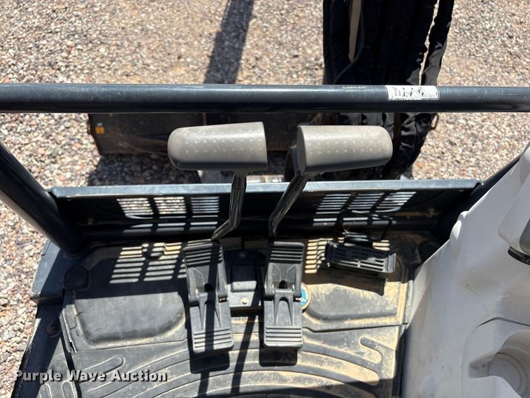 image for item EC8007 2015 John Deere 35G mini excavator