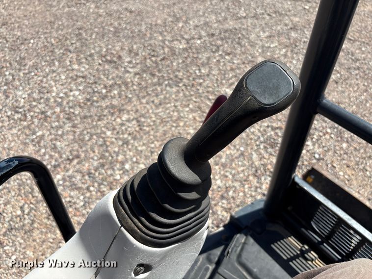 image for item EC8007 2015 John Deere 35G mini excavator