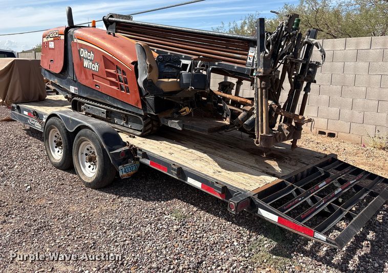 image for item EC8008 2004 Ditch Witch JT1220 Mach 1 directional boring unit