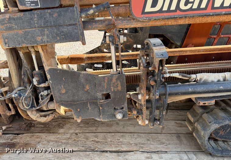 image for item EC8008 2004 Ditch Witch JT1220 Mach 1 directional boring unit