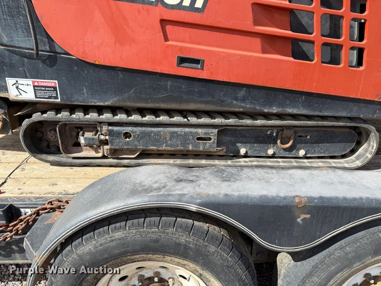 image for item EC8008 2004 Ditch Witch JT1220 Mach 1 directional boring unit