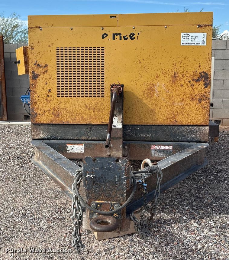 image for item EC8009 2010 Vermeer LP555SDT vacuum excavator