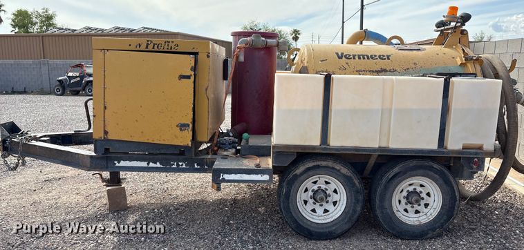 image for item EC8009 2010 Vermeer LP555SDT vacuum excavator