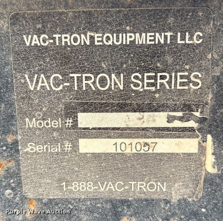 image for item EC8009 2010 Vermeer LP555SDT vacuum excavator