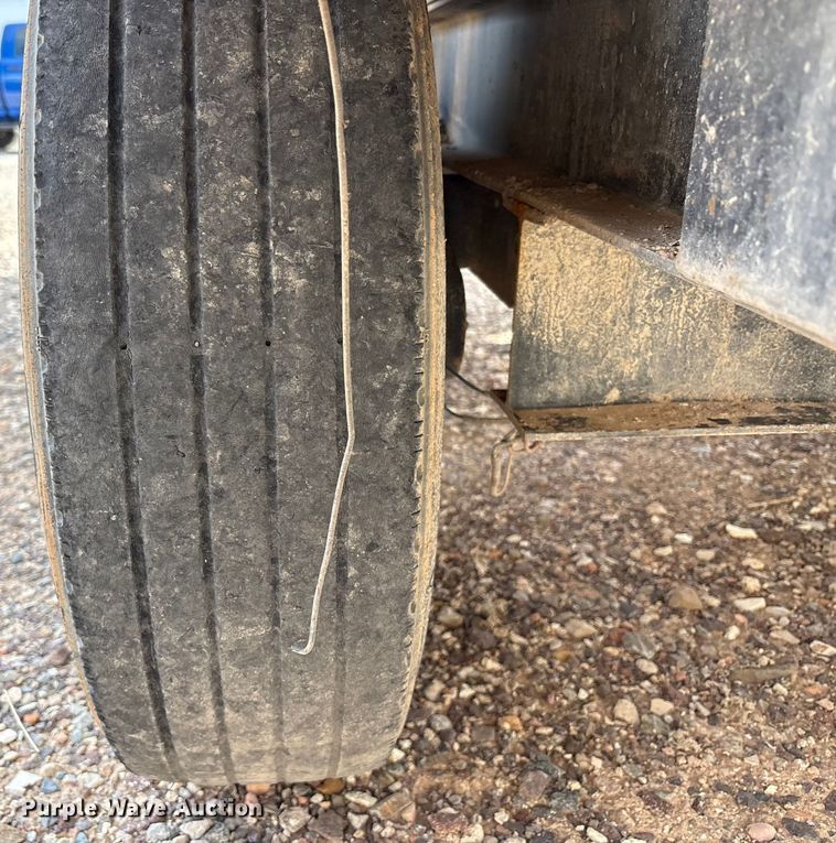 image for item EC8009 2010 Vermeer LP555SDT vacuum excavator