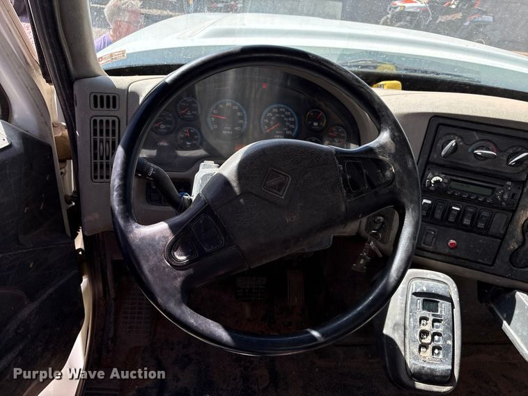 image for item EC8010 2014 International 7400 vacuum truck