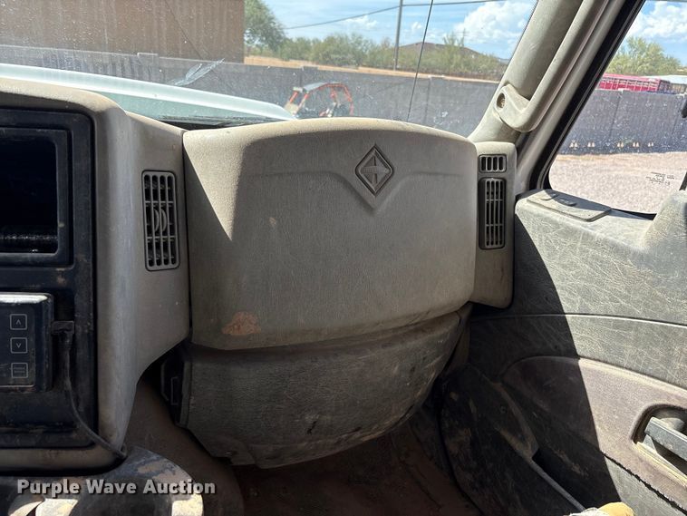 image for item EC8010 2014 International 7400 vacuum truck