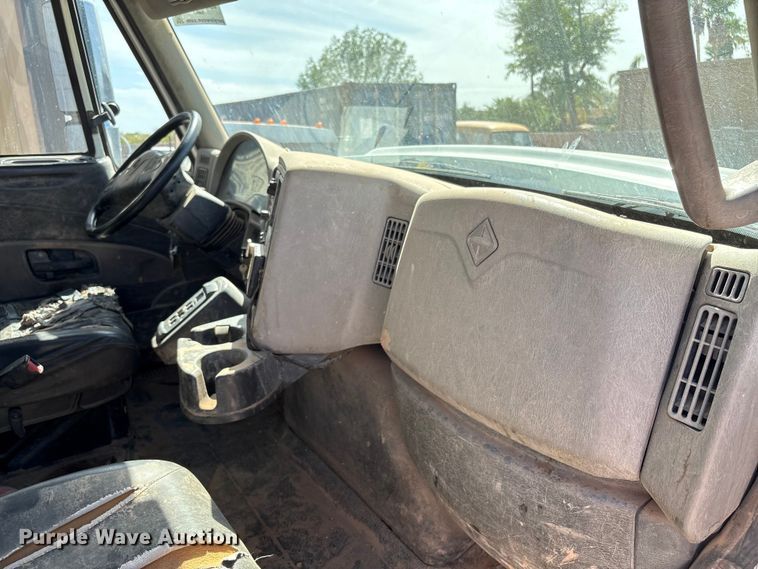 image for item EC8010 2014 International 7400 vacuum truck