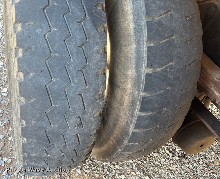 image for item EC8010 2014 International 7400 vacuum truck