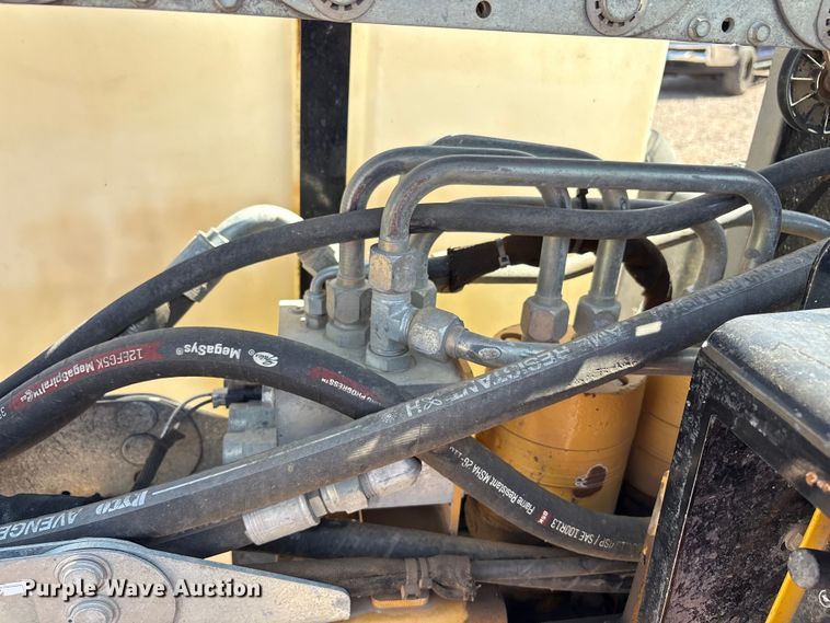 image for item EC8011 2010 Vermeer D20X22ll directional boring unit