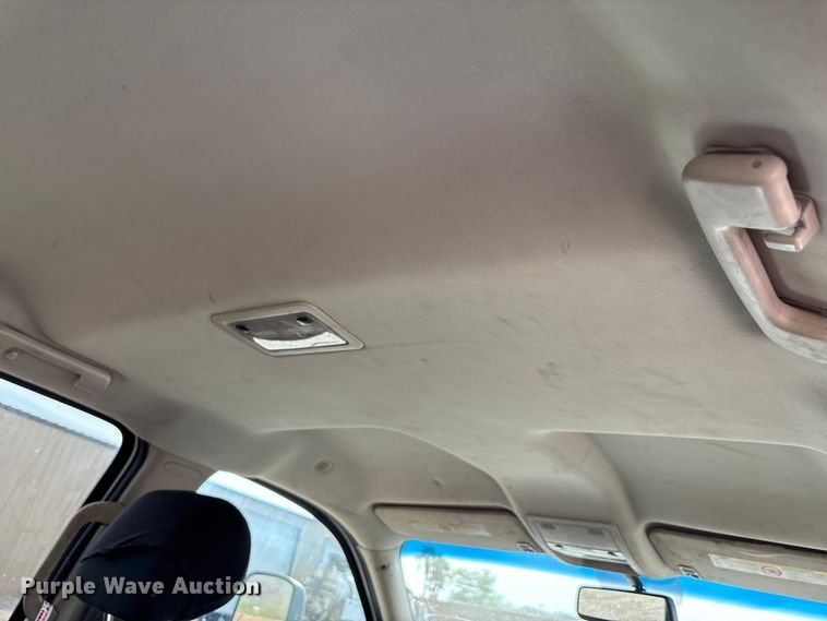 image for item EC8012 2014 Chevrolet Silverado 2500HD Crew Cab pickup truck