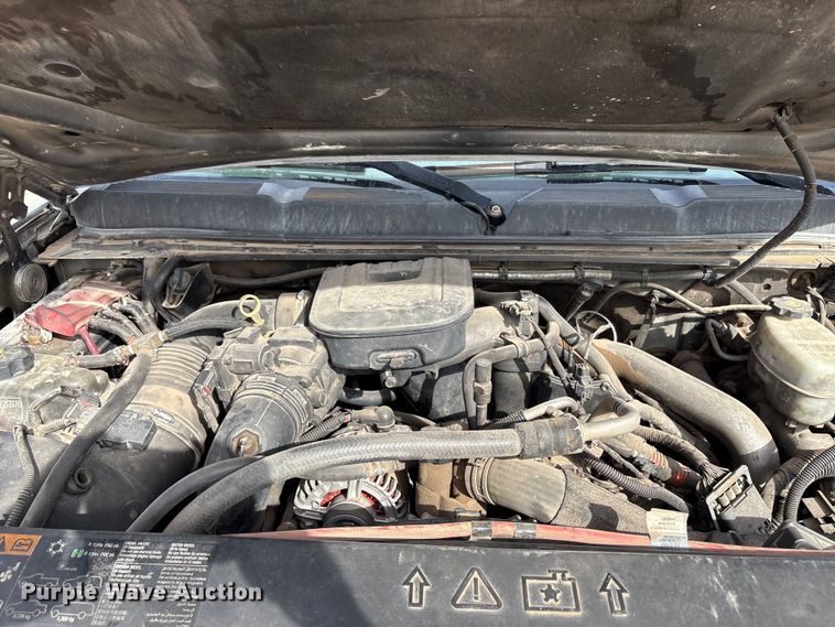 image for item EC8012 2014 Chevrolet Silverado 2500HD Crew Cab pickup truck