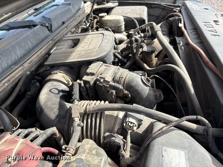 image for item EC8012 2014 Chevrolet Silverado 2500HD Crew Cab pickup truck