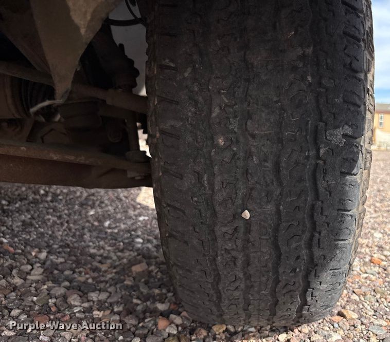 image for item EC8012 2014 Chevrolet Silverado 2500HD Crew Cab pickup truck