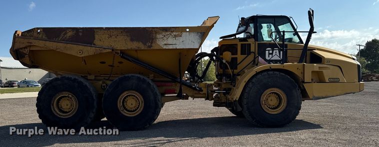 image for item ED1521 2013 Caterpillar 740B articulated haul truck