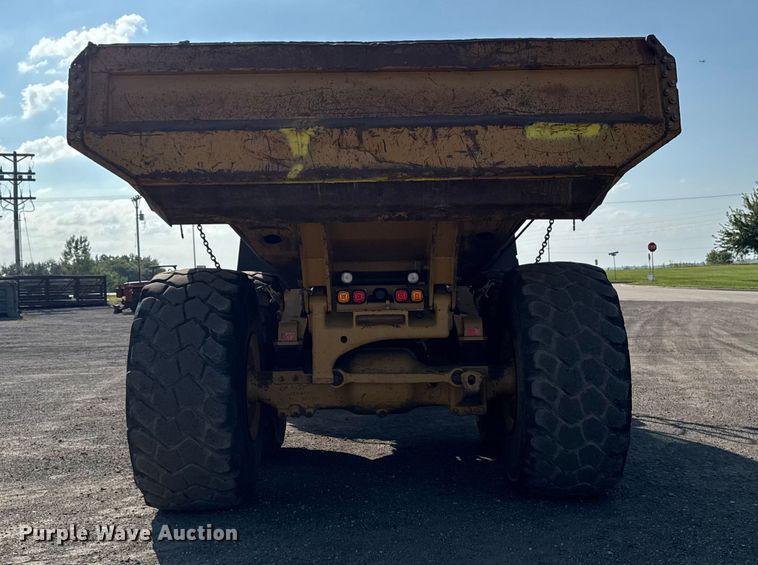 image for item ED1521 2013 Caterpillar 740B articulated haul truck