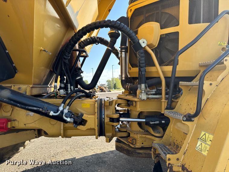 image for item ED1521 2013 Caterpillar 740B articulated haul truck