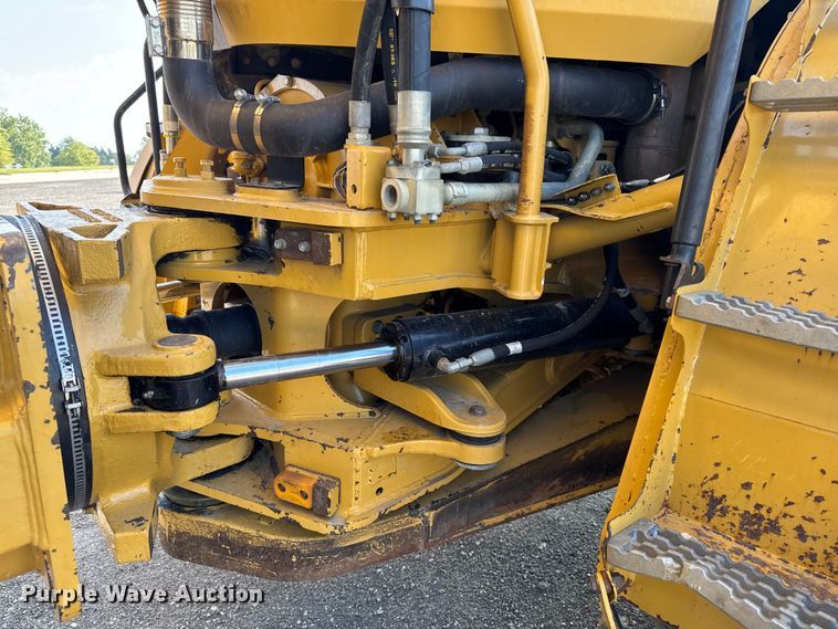 image for item ED1521 2013 Caterpillar 740B articulated haul truck