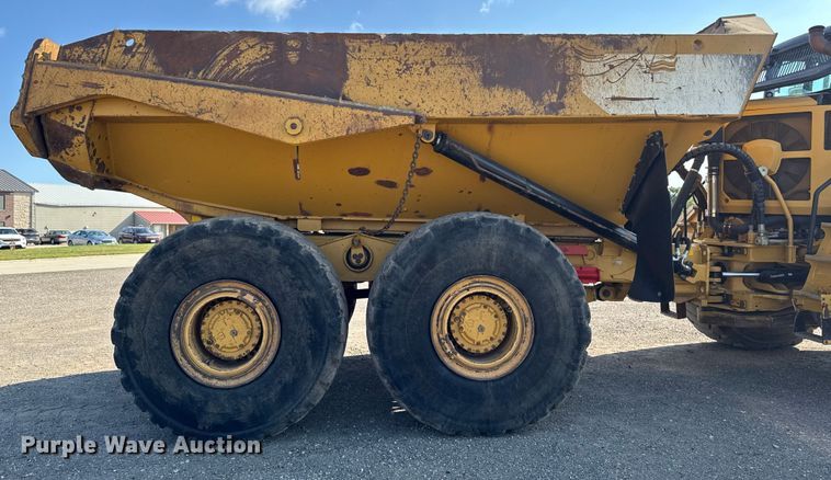 image for item ED1521 2013 Caterpillar 740B articulated haul truck