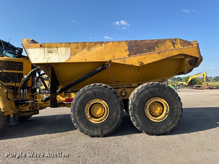 image for item ED1521 2013 Caterpillar 740B articulated haul truck