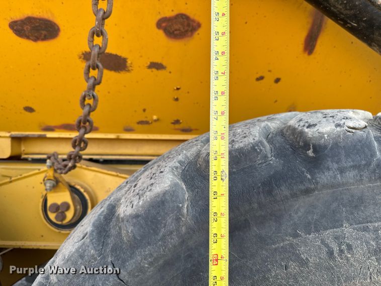 image for item ED1521 2013 Caterpillar 740B articulated haul truck