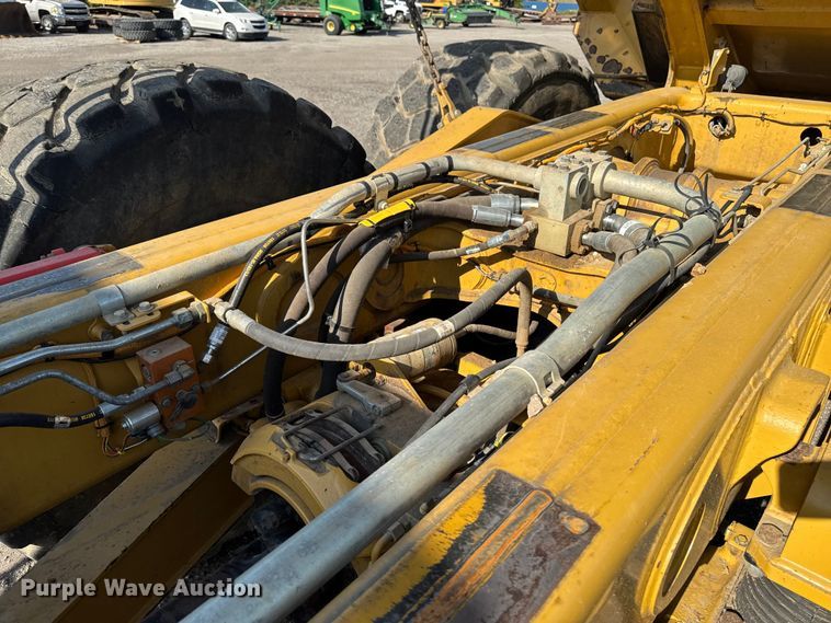 image for item ED1521 2013 Caterpillar 740B articulated haul truck