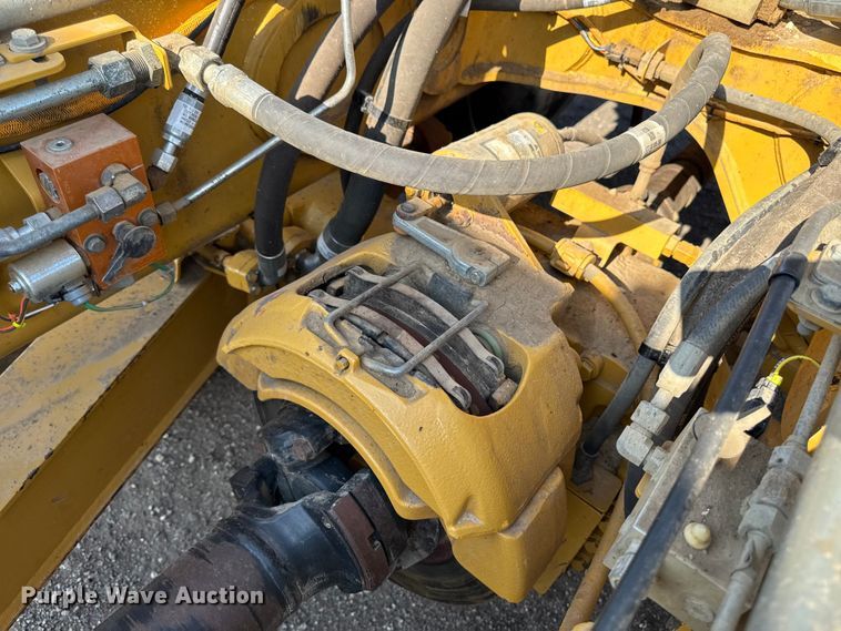 image for item ED1521 2013 Caterpillar 740B articulated haul truck