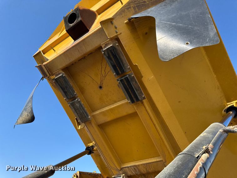 image for item ED1521 2013 Caterpillar 740B articulated haul truck