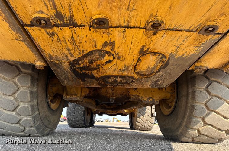 image for item ED1521 2013 Caterpillar 740B articulated haul truck