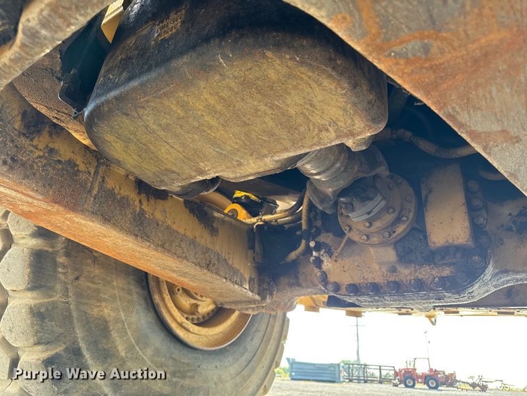 image for item ED1521 2013 Caterpillar 740B articulated haul truck