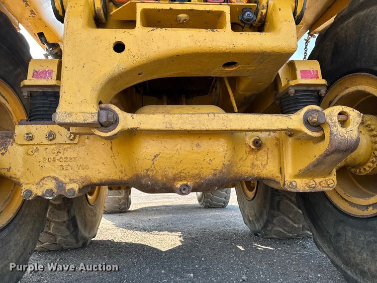 image for item ED1521 2013 Caterpillar 740B articulated haul truck