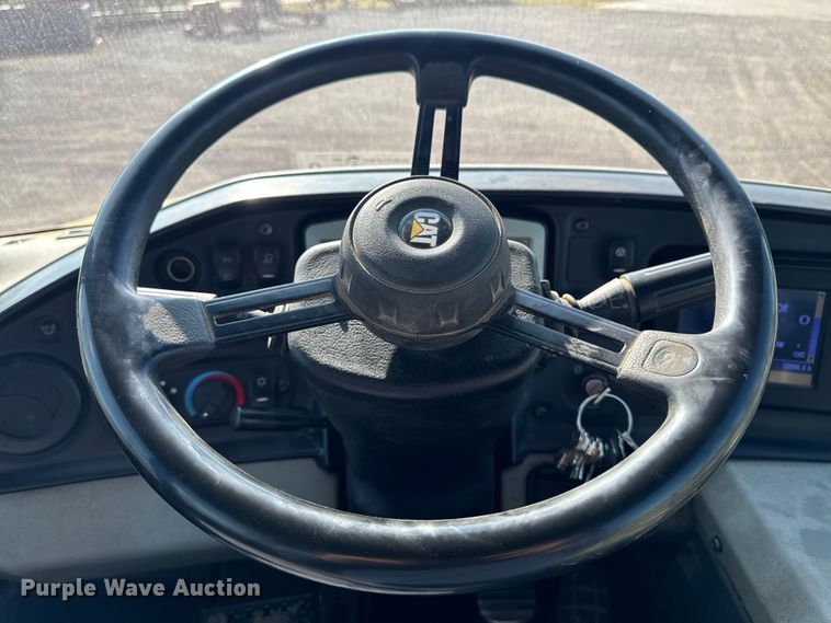 image for item ED1521 2013 Caterpillar 740B articulated haul truck