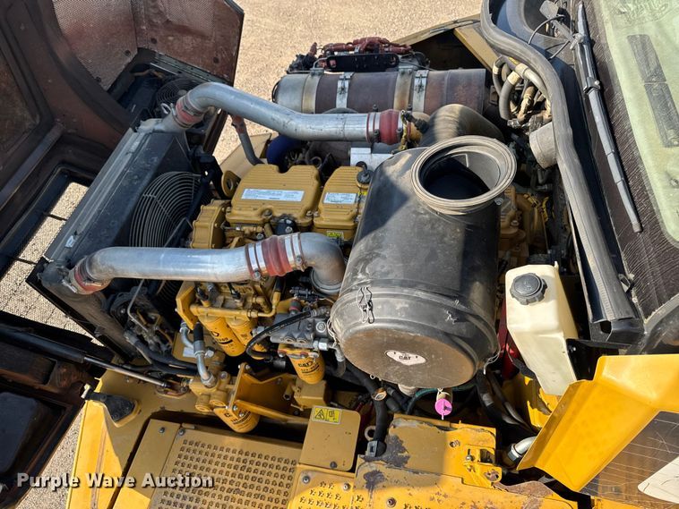 image for item ED1521 2013 Caterpillar 740B articulated haul truck