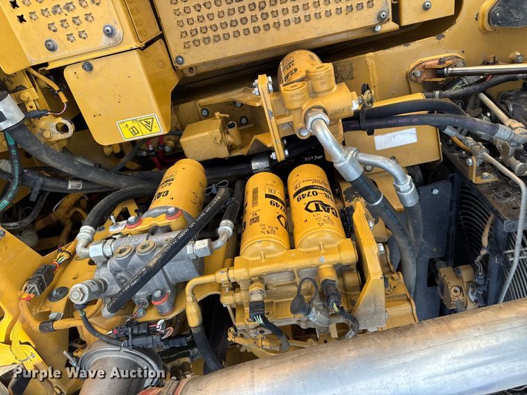 image for item ED1521 2013 Caterpillar 740B articulated haul truck