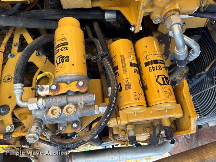 image for item ED1521 2013 Caterpillar 740B articulated haul truck