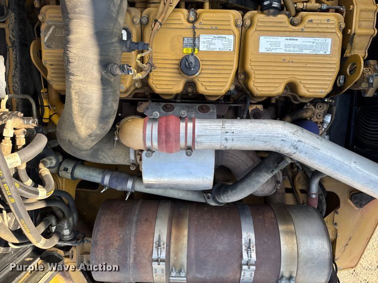 image for item ED1521 2013 Caterpillar 740B articulated haul truck