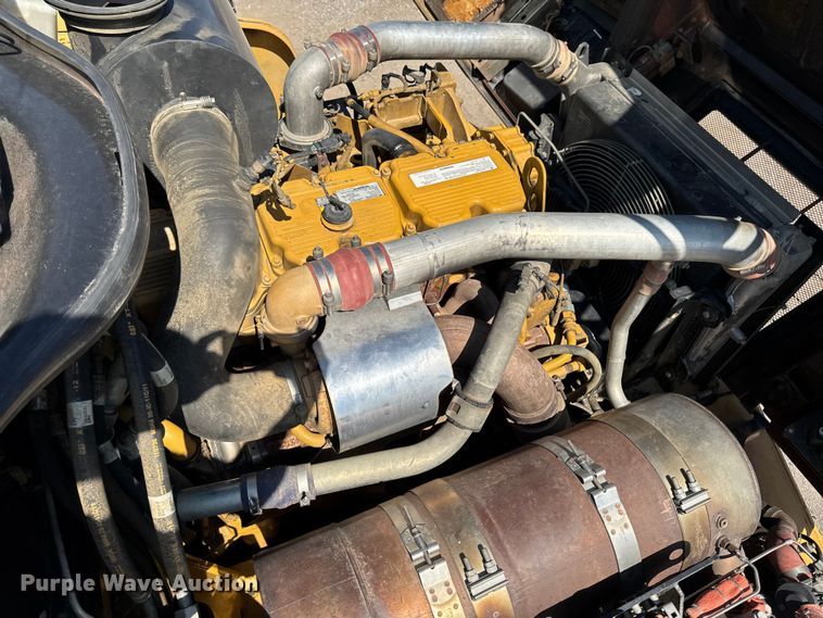 image for item ED1521 2013 Caterpillar 740B articulated haul truck