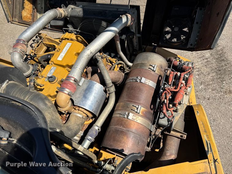 image for item ED1521 2013 Caterpillar 740B articulated haul truck