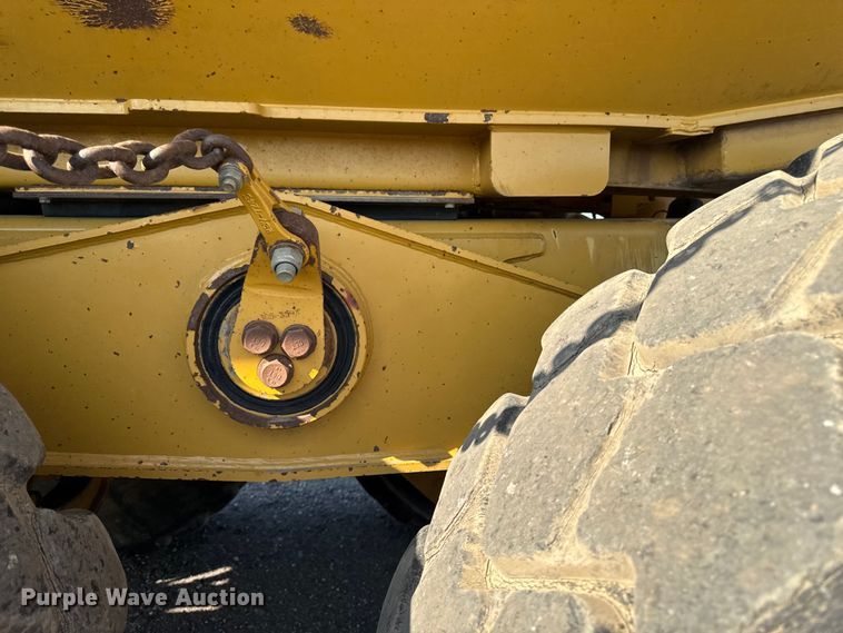 image for item ED1521 2013 Caterpillar 740B articulated haul truck