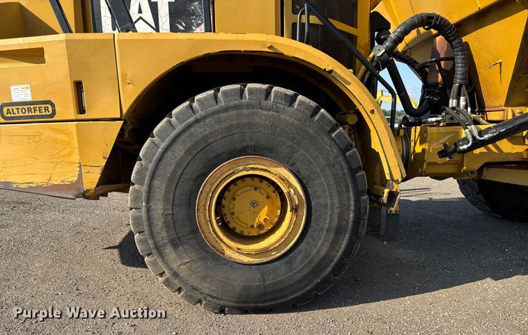 image for item ED1521 2013 Caterpillar 740B articulated haul truck